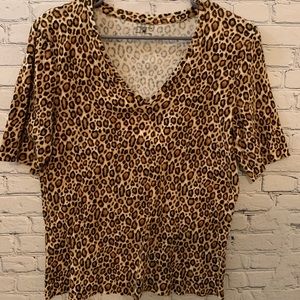 Like new JONES NY tee